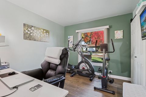 Tiny photo for 73 Hastings Avenue, Elk Grove Village, IL 60007 (MLS # 12511088)