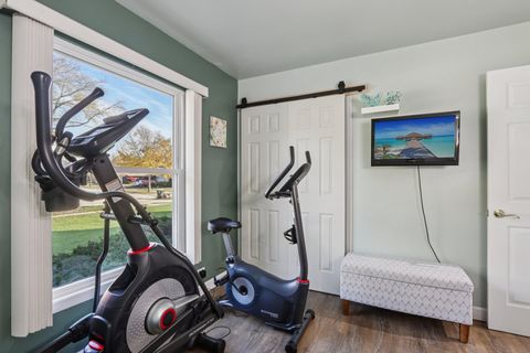 Tiny photo for 73 Hastings Avenue, Elk Grove Village, IL 60007 (MLS # 12511088)