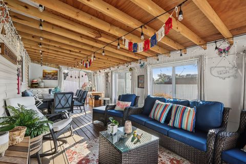 Tiny photo for 73 Hastings Avenue, Elk Grove Village, IL 60007 (MLS # 12511088)