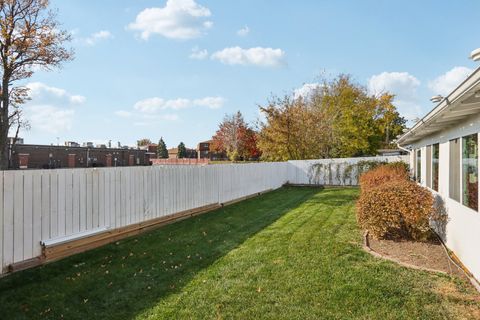 Tiny photo for 73 Hastings Avenue, Elk Grove Village, IL 60007 (MLS # 12511088)