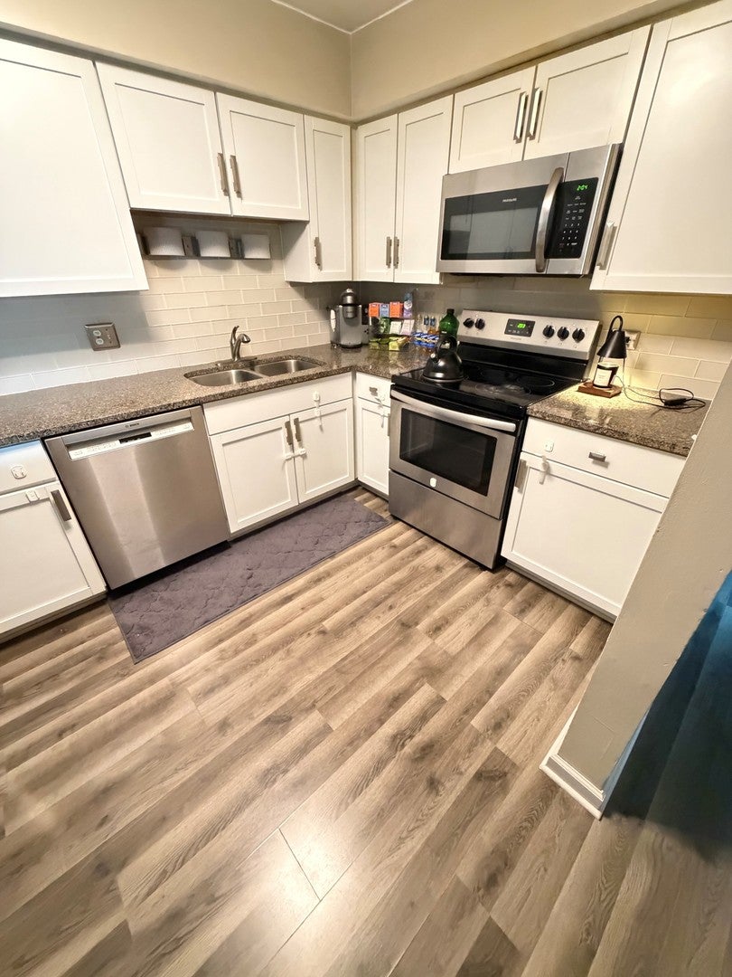 674 Pinecrest Drive 302