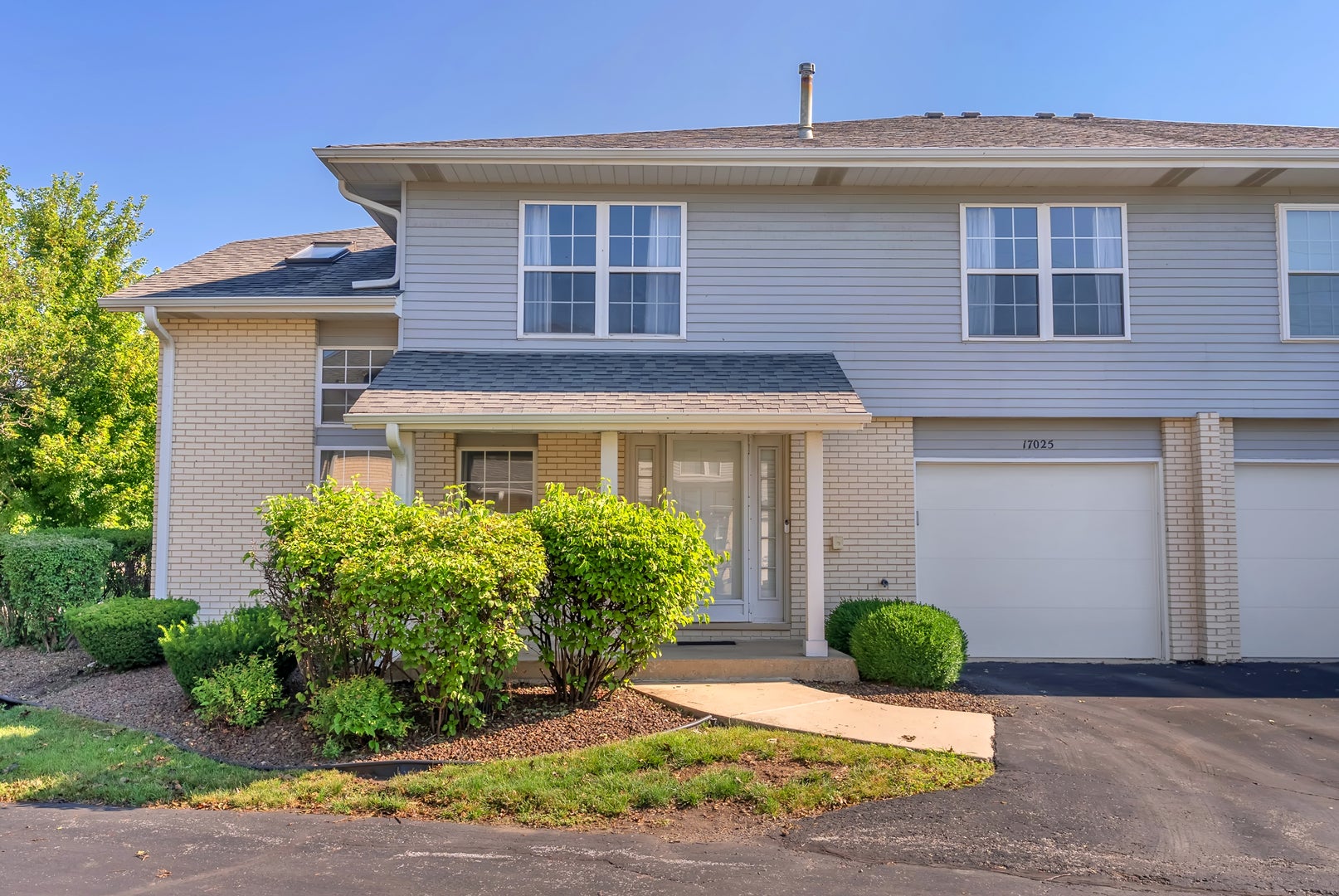 17025 E Circle Drive