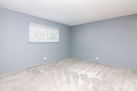 Tiny photo for 16B Kingery Quarter #208, Willowbrook, IL 60527 (MLS # 12532224)