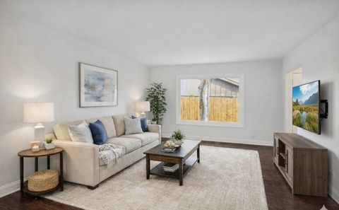 Tiny photo for 366 Ventura Club Drive, Roselle, IL 60172 (MLS # 12547847)