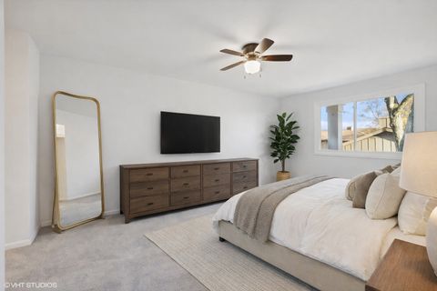 Tiny photo for 366 Ventura Club Drive, Roselle, IL 60172 (MLS # 12547847)