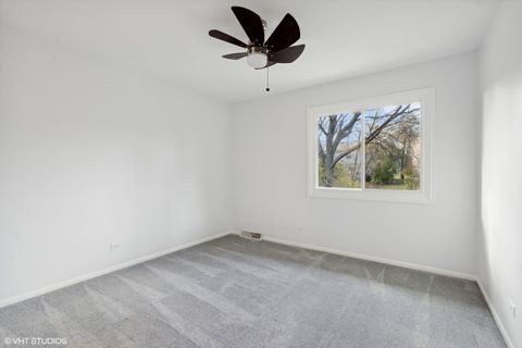 Tiny photo for 366 Ventura Club Drive, Roselle, IL 60172 (MLS # 12547847)