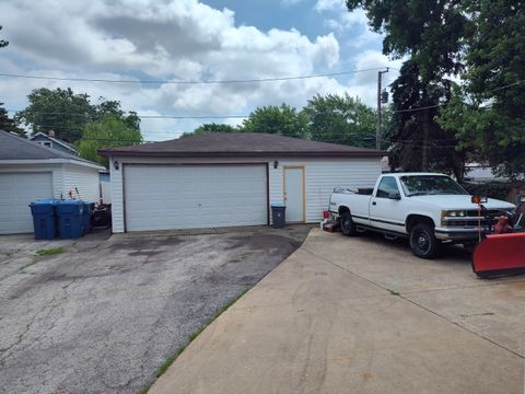 Tiny photo for 14607 Central Park Avenue, Midlothian, IL 60445 (MLS # 12674234)