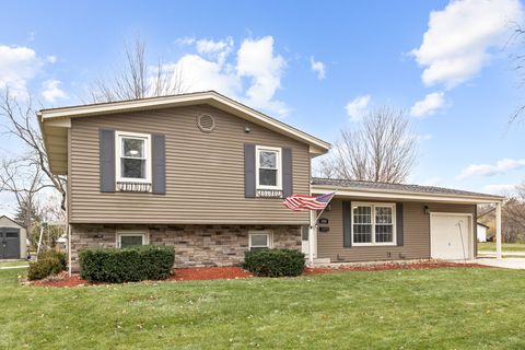 Photo of 206 Yuma Lane, Carol Stream, IL 60188 (MLS # 12524498)
