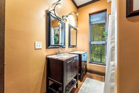 Tiny photo for 4126 S Lake Park Avenue, Chicago, IL 60653 (MLS # 12680626)