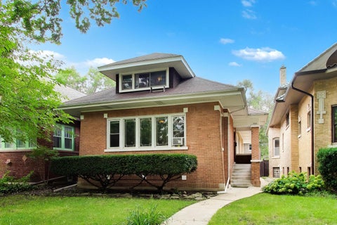 Photo of 705 S Humphrey Avenue, Oak Park, IL 60304 (MLS # 12708936)