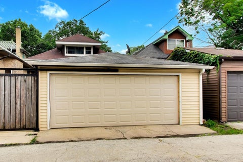 Tiny photo for 705 S Humphrey Avenue, Oak Park, IL 60304 (MLS # 12708936)