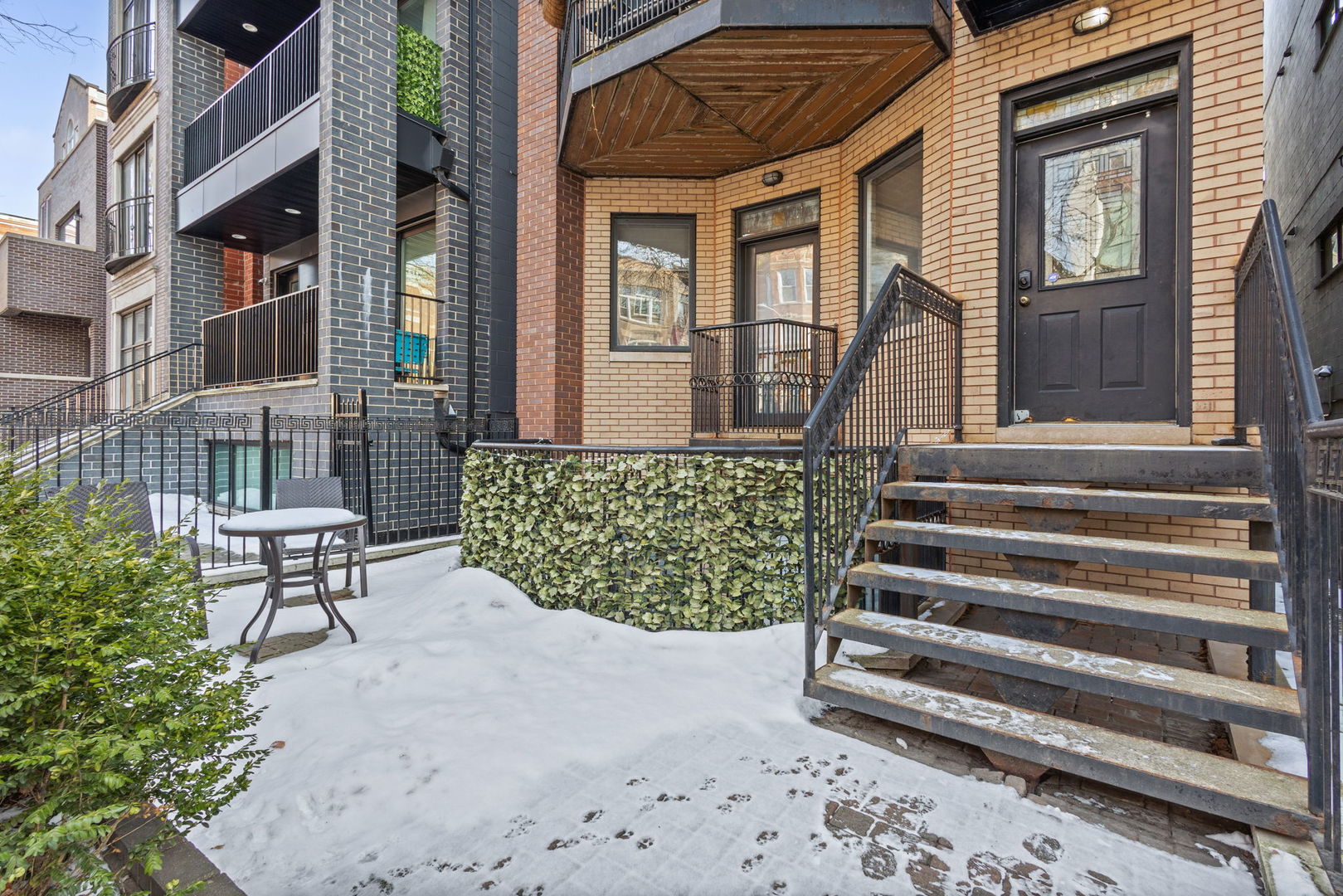 1031 N Marshfield Avenue 3