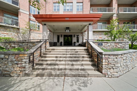 Tiny photo for 100 PRAIRIE PARK Drive #709, Wheeling, IL 60090 (MLS # 12698229)