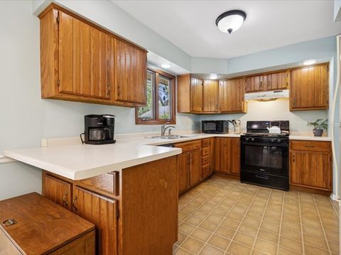 Tiny photo for 340 W Margaret Terrace, Cary, IL 60013 (MLS # 12479147)