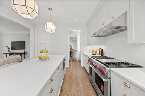 Tiny photo for 3902 N Hamilton Avenue, Chicago, IL 60618 (MLS # 12640519)
