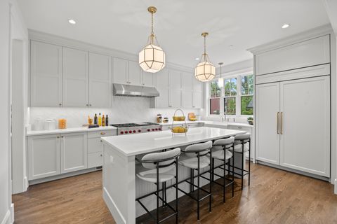 Tiny photo for 3902 N Hamilton Avenue, Chicago, IL 60618 (MLS # 12640519)