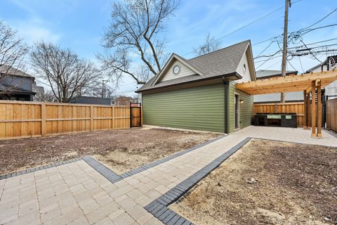 Tiny photo for 3902 N Hamilton Avenue, Chicago, IL 60618 (MLS # 12640519)