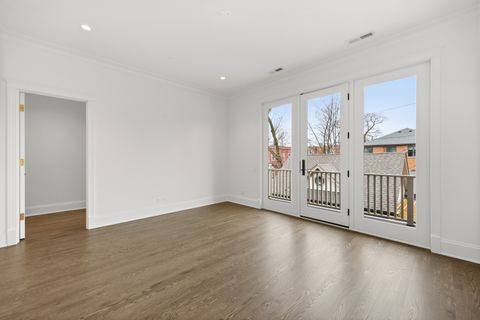Tiny photo for 3902 N Hamilton Avenue, Chicago, IL 60618 (MLS # 12640519)