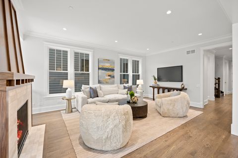 Tiny photo for 3902 N Hamilton Avenue, Chicago, IL 60618 (MLS # 12640519)
