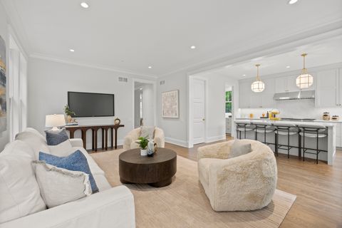 Tiny photo for 3902 N Hamilton Avenue, Chicago, IL 60618 (MLS # 12640519)