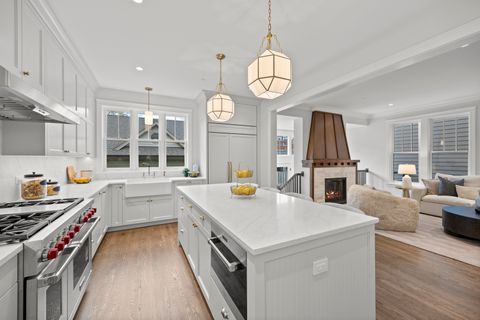 Tiny photo for 3902 N Hamilton Avenue, Chicago, IL 60618 (MLS # 12640519)