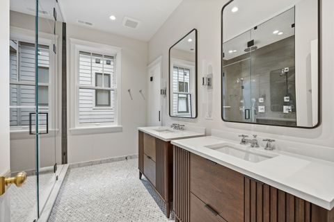 Tiny photo for 3902 N Hamilton Avenue, Chicago, IL 60618 (MLS # 12640519)
