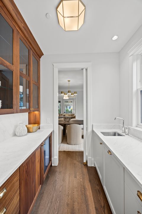 Tiny photo for 3902 N Hamilton Avenue, Chicago, IL 60618 (MLS # 12640519)
