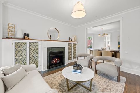 Tiny photo for 3902 N Hamilton Avenue, Chicago, IL 60618 (MLS # 12640519)