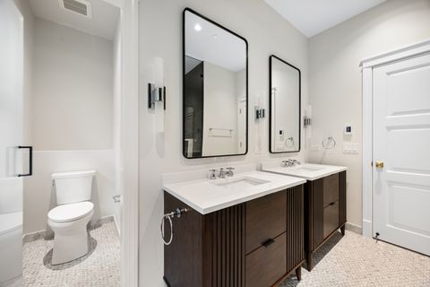 Tiny photo for 3902 N Hamilton Avenue, Chicago, IL 60618 (MLS # 12640519)