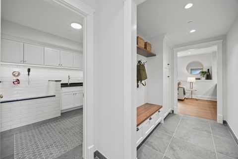 Tiny photo for 3902 N Hamilton Avenue, Chicago, IL 60618 (MLS # 12640519)