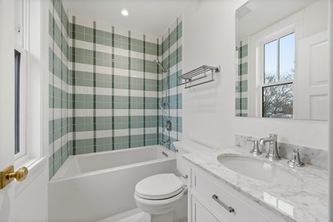 Tiny photo for 3902 N Hamilton Avenue, Chicago, IL 60618 (MLS # 12640519)