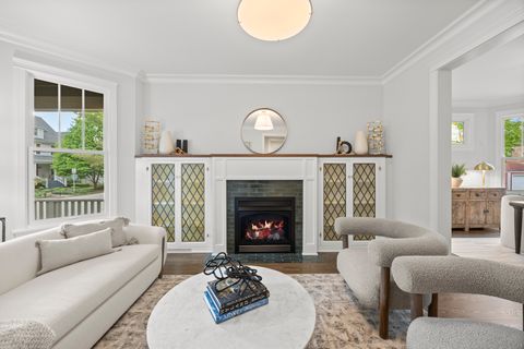 Tiny photo for 3902 N Hamilton Avenue, Chicago, IL 60618 (MLS # 12640519)