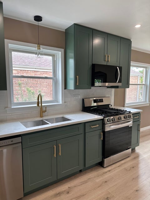 Tiny photo for 2608 W 97th Street, Evergreen Park, IL 60805 (MLS # 12648434)