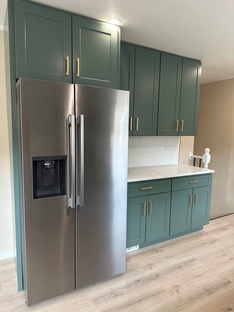 Tiny photo for 2608 W 97th Street, Evergreen Park, IL 60805 (MLS # 12648434)