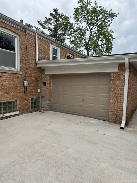Tiny photo for 2608 W 97th Street, Evergreen Park, IL 60805 (MLS # 12648434)