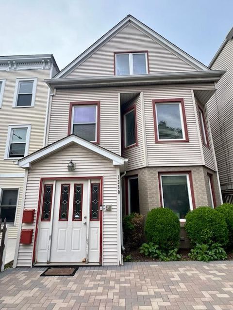 1530 W Diversey Parkway 1 Chicago IL 60614