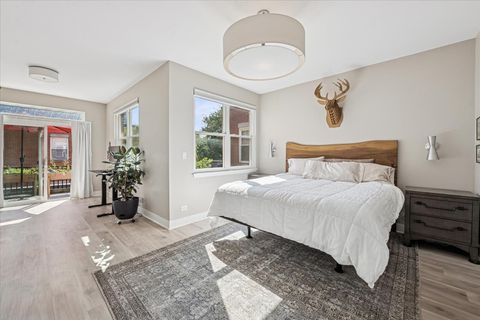 Tiny photo for 219 W Goethe Street, Chicago, IL 60610 (MLS # 12579797)