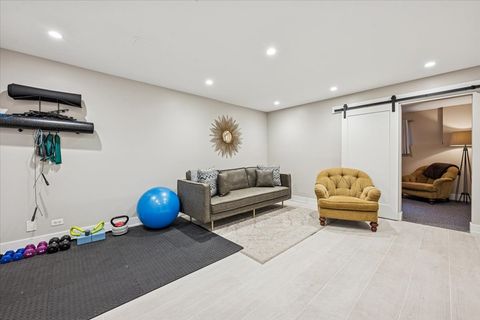 Tiny photo for 219 W Goethe Street, Chicago, IL 60610 (MLS # 12579797)