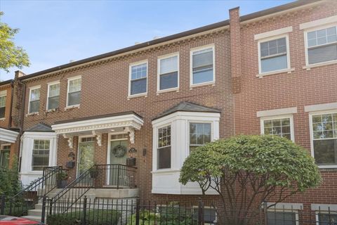 Tiny photo for 219 W Goethe Street, Chicago, IL 60610 (MLS # 12579797)