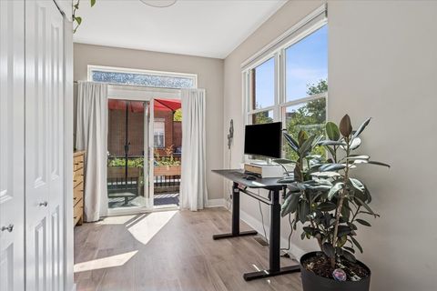 Tiny photo for 219 W Goethe Street, Chicago, IL 60610 (MLS # 12579797)