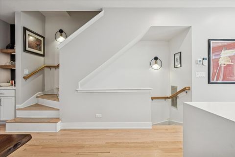 Tiny photo for 219 W Goethe Street, Chicago, IL 60610 (MLS # 12579797)