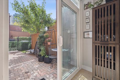 Tiny photo for 219 W Goethe Street, Chicago, IL 60610 (MLS # 12579797)