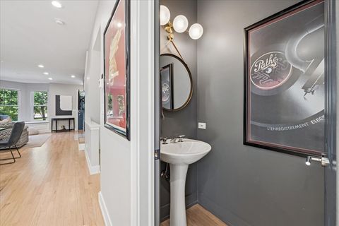 Tiny photo for 219 W Goethe Street, Chicago, IL 60610 (MLS # 12579797)