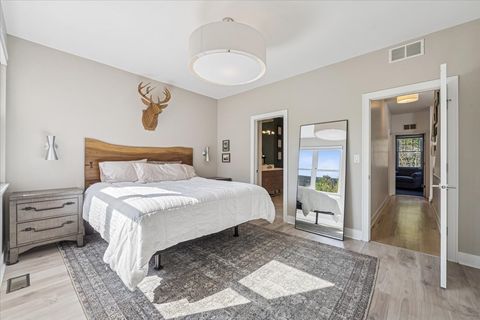 Tiny photo for 219 W Goethe Street, Chicago, IL 60610 (MLS # 12579797)