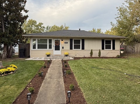 Tiny photo for 2006 20th Street, Zion, IL 60099 (MLS # 12793438)