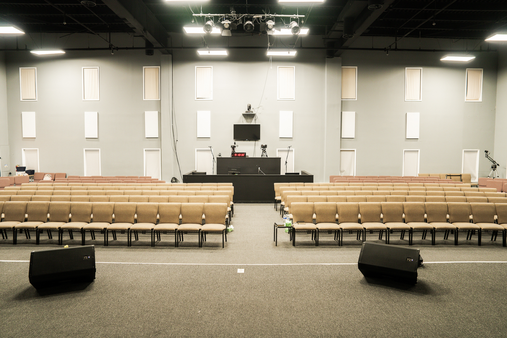 1500 W Stearns Road