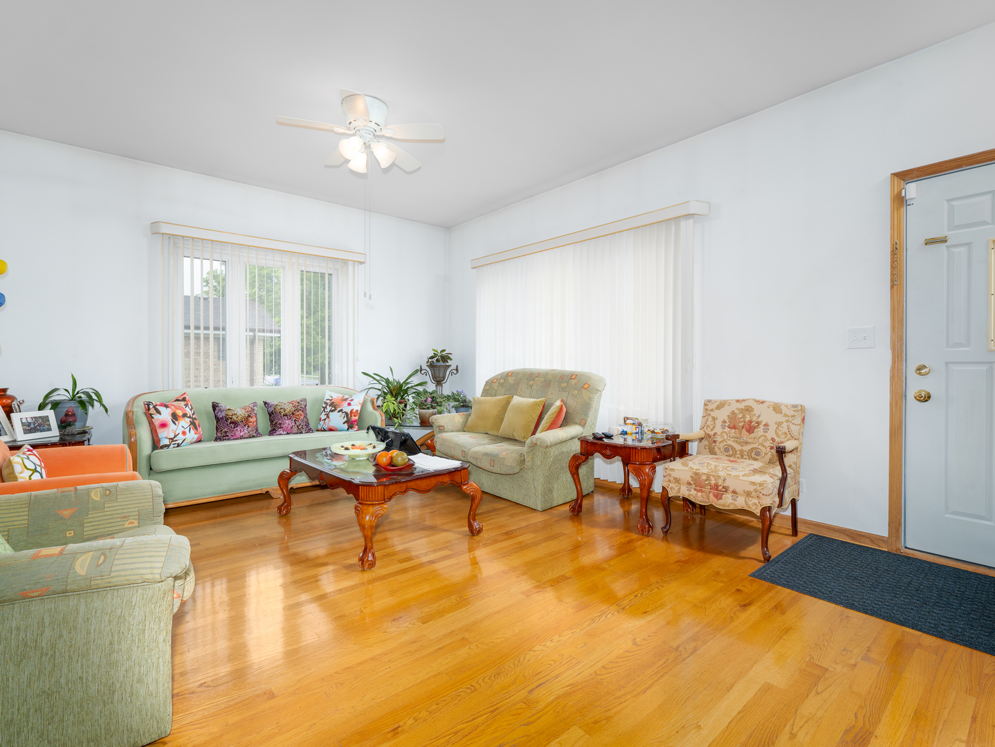 3308 N Octavia Avenue
