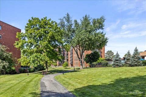 Tiny photo for 111 Acacia Drive #101, Indian Head Park, IL 60525 (MLS # 12754650)