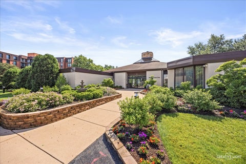 Tiny photo for 111 Acacia Drive #101, Indian Head Park, IL 60525 (MLS # 12754650)