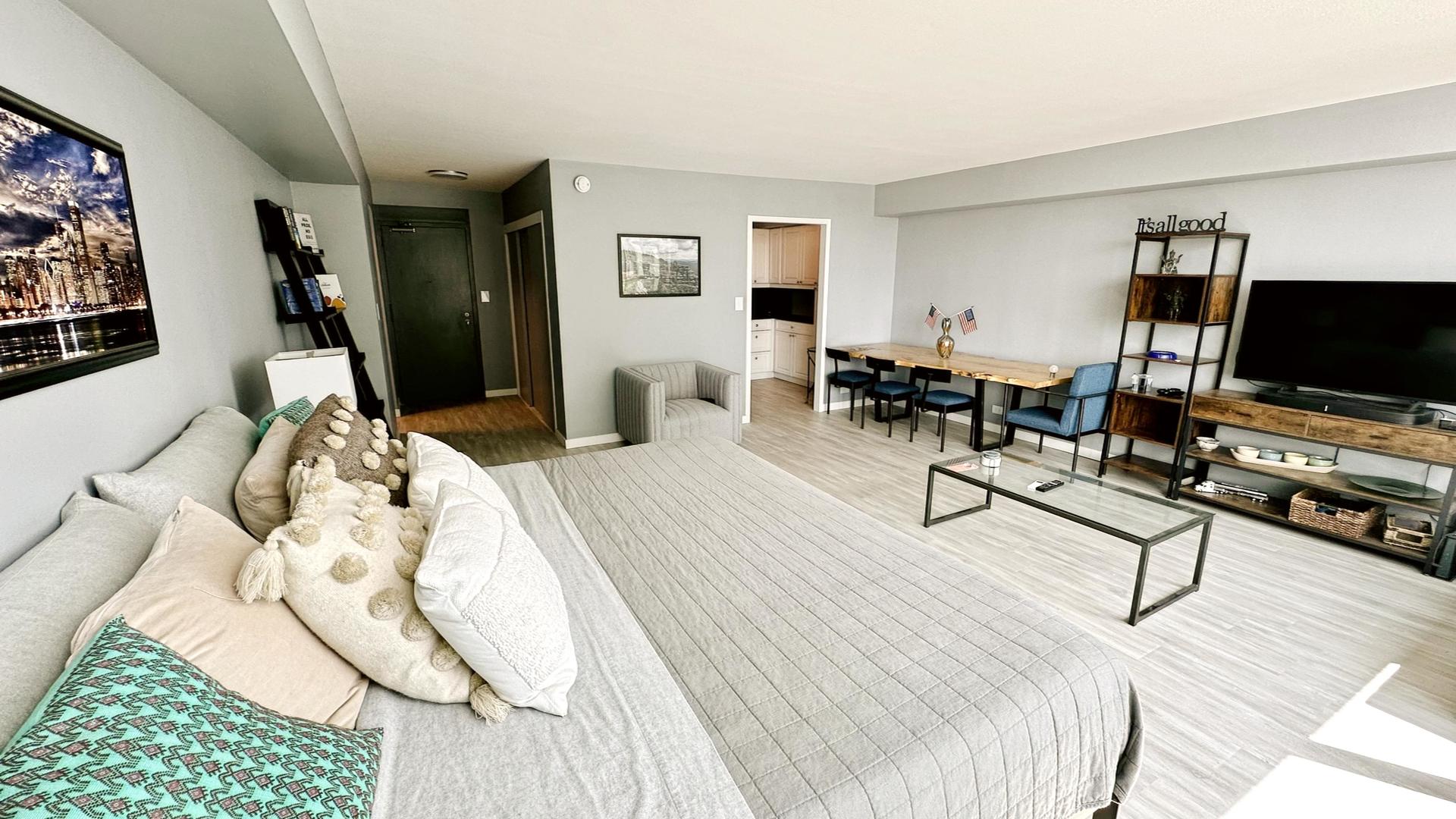 3600 N Lake Shore Drive 2223